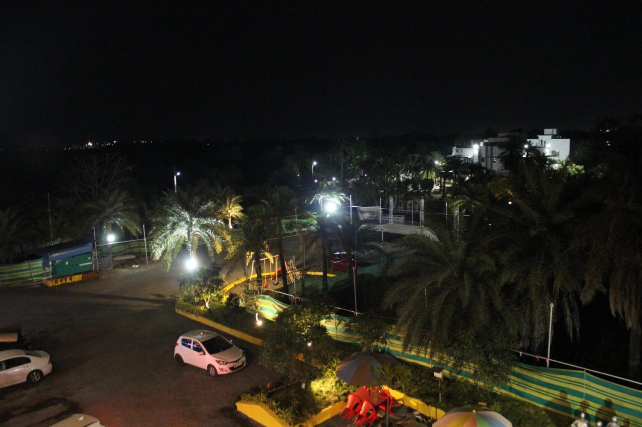 Hotel Silver Resort Daman Εξωτερικό φωτογραφία